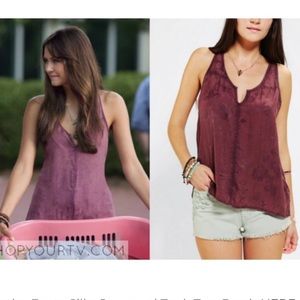 Ecote Burgundy Tank ASO Elena Gilbert